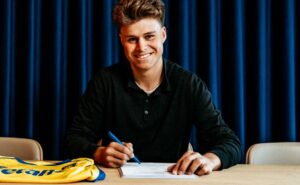Oskar Fenger forlænger med Brøndby IF
