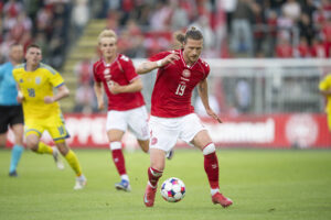 Kasper Høgh i aktion for Danmark.