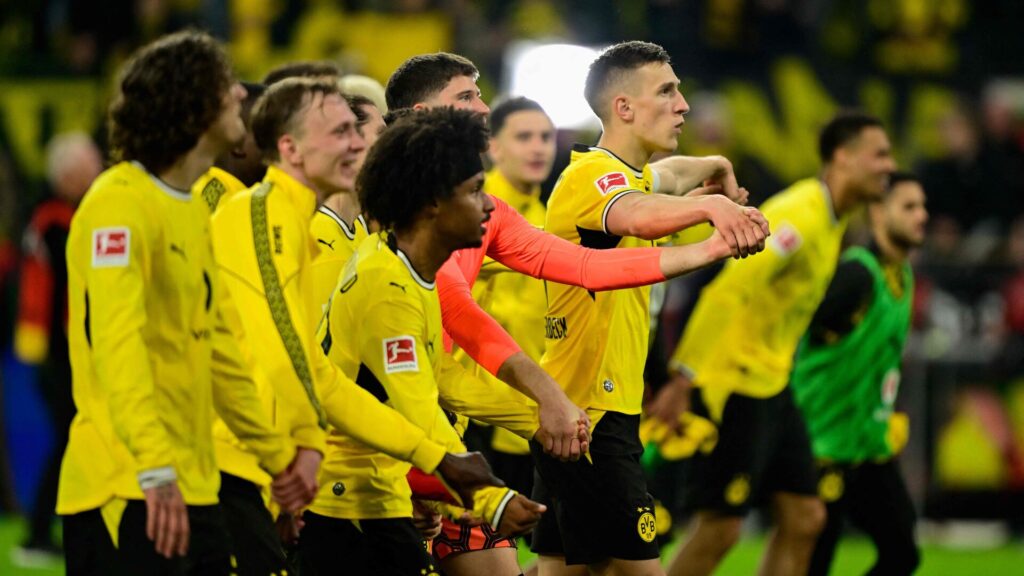 Borussia Dortmund fejrer sejren over Frankfurt