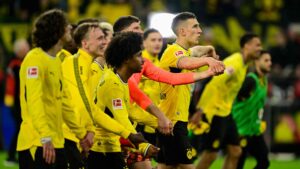Borussia Dortmund fejrer sejren over Frankfurt