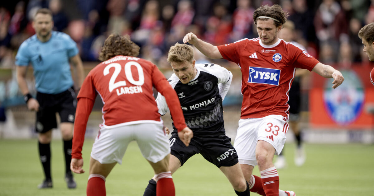 ‘Lorte-halvsæson’ – SIF-spiller skal opereres Foto: Bo Amstrup/Ritzau Scanpix