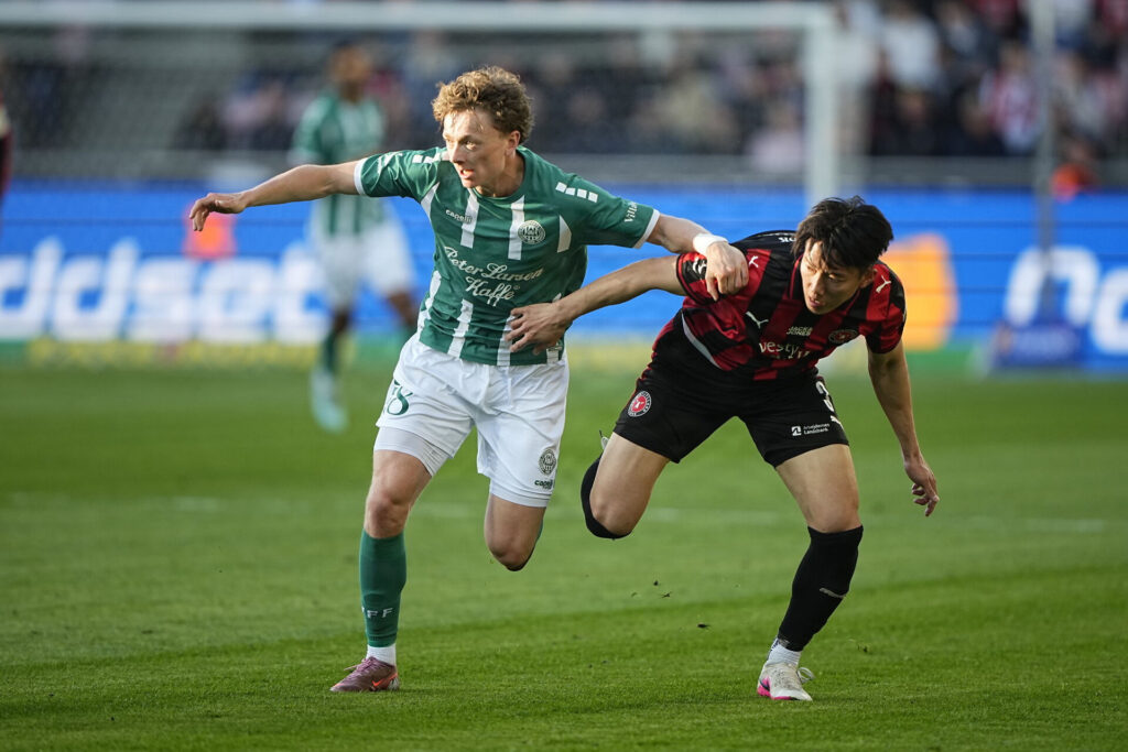 Asker Beck i kamp mod Han-Beom Lee.
