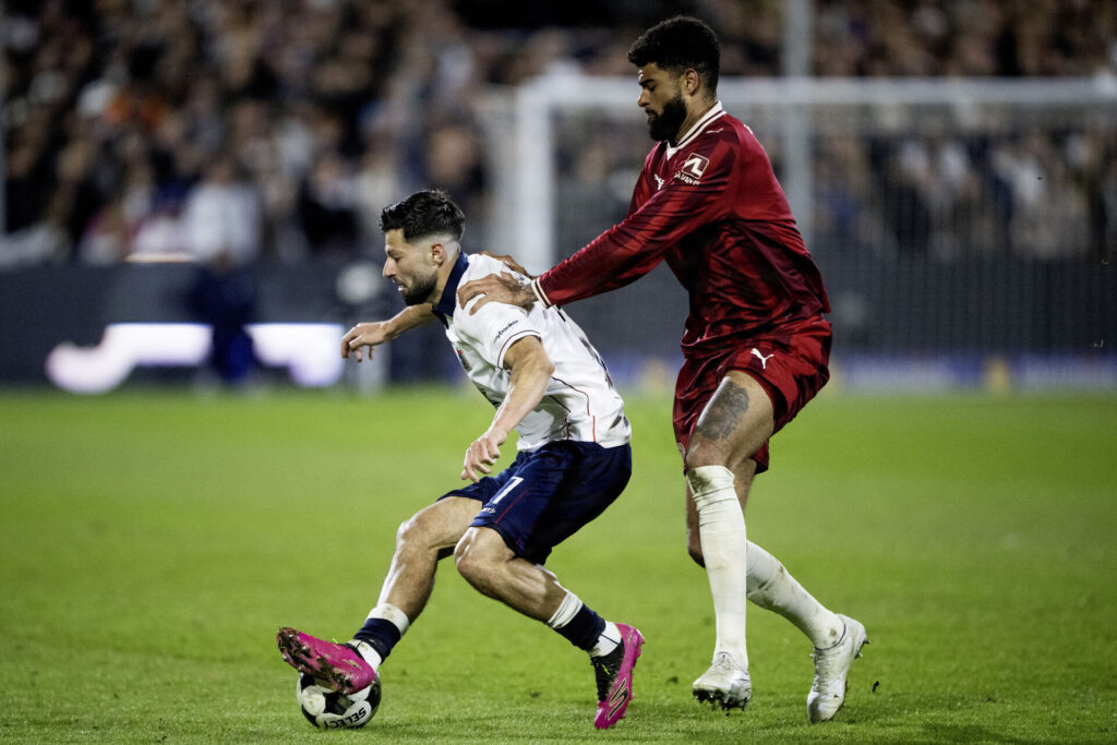 Kevin Yakob, Philip Billing