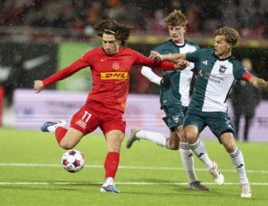 Alexander Lind i aktion mod Vejle Boldklub.