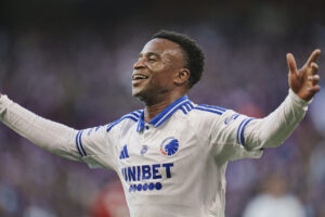 Yousouffa Moukoko jubler.