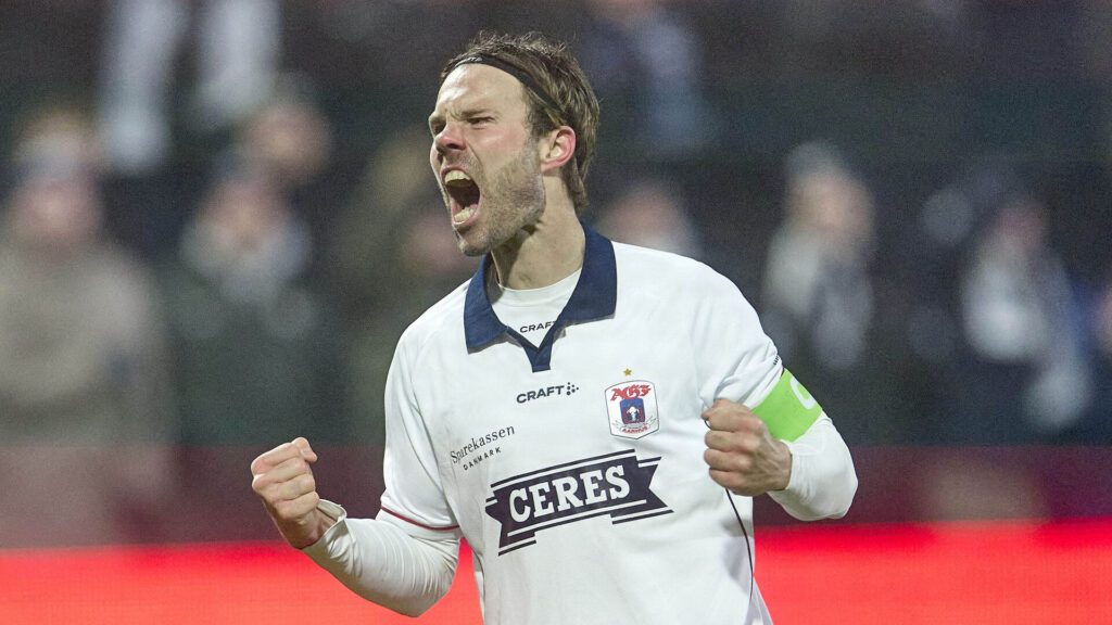 Patrick Mortensen jubler