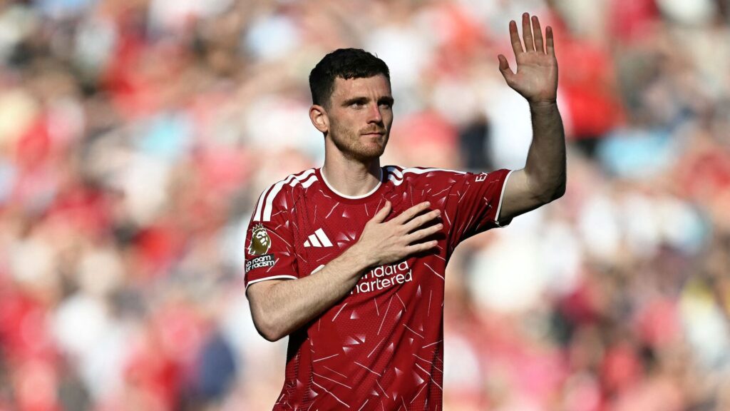 Andrew Robertson siger farvel til Liverpool