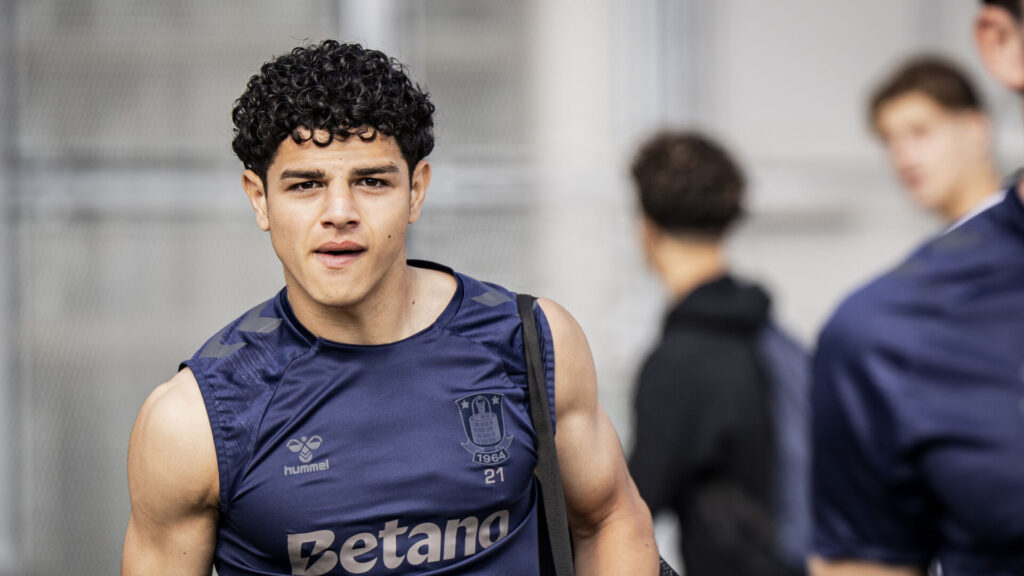 Marcus Younis i Brøndby tanktop.