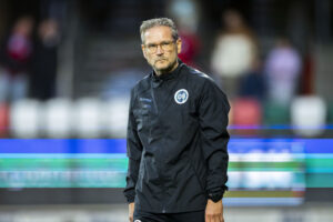 Thomas Thomasberg OB's cheftræner under Superligaopgøret mod Silkeborg den 10. august 2026.