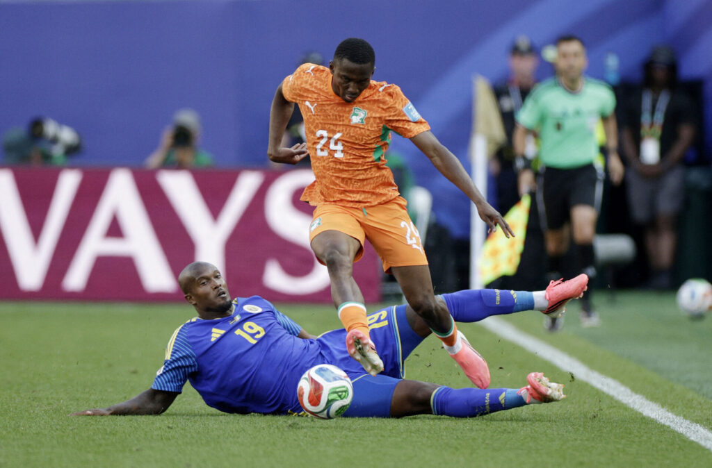 Bazoumana Touré i kamp for Elfenbenskysten.