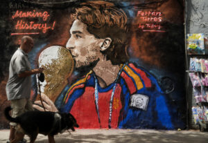 Vægtegning af Ferran Torres efter Spaniens VM-triumf.