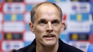 Thomas Tuchel på pressemøde for England