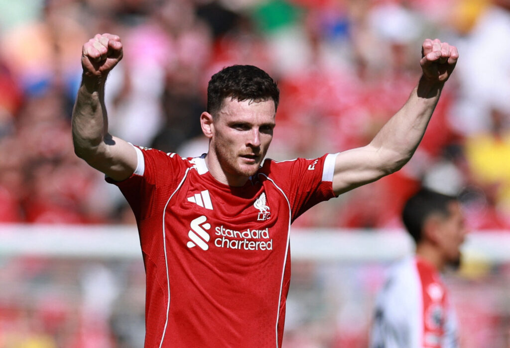 Andy Robertson jubler