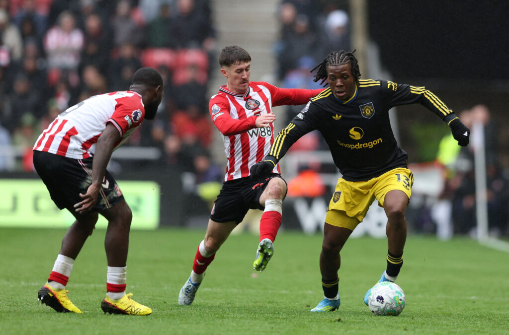 Patrick Dorgu i kamp mod Sunderland.