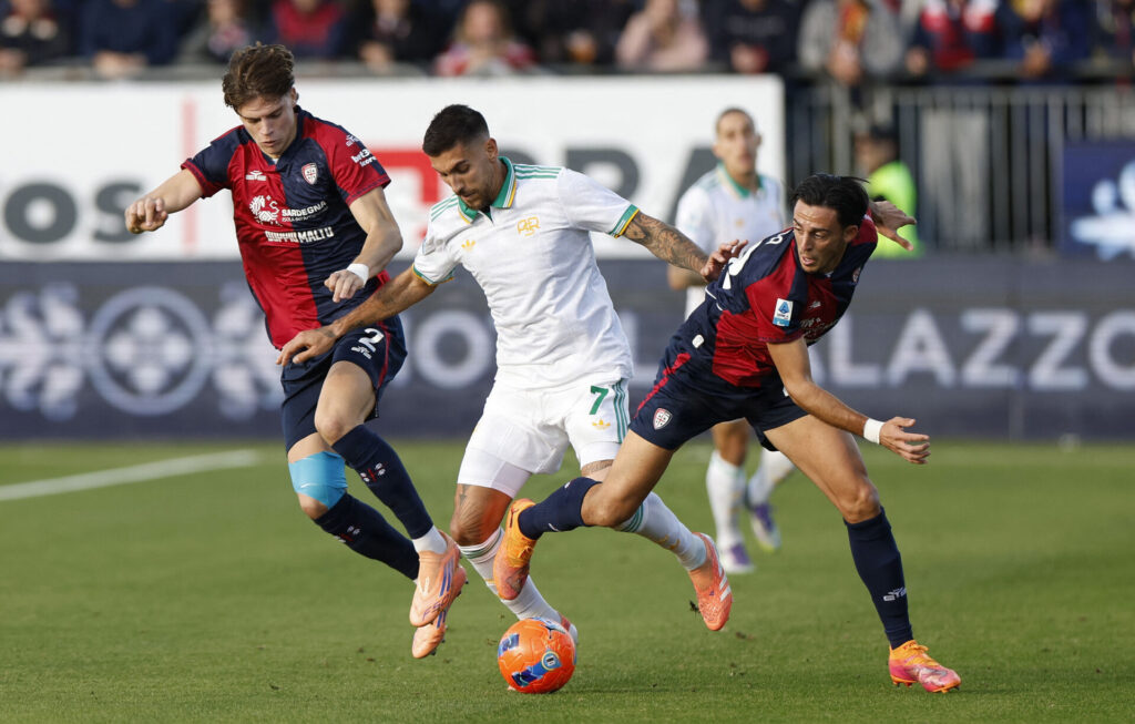 Marco Palestra i aktion for Cagliari den 7. december 2025.