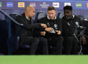 Pep Guardiola med sin stab.