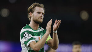 Morten Hjulmand klapper i en kamp for Sporting