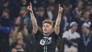 Lukas Björklund jubler over scoring for Sønderjyske.