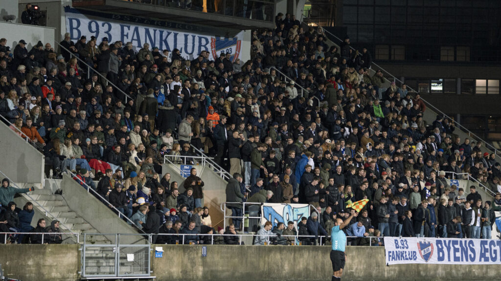B.93 fans