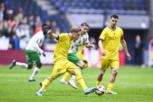 Jeppe Kjær i kamp for Mjällby.