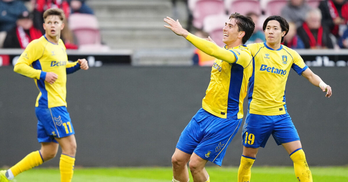 Vanvid: Binks og Brøndby sikrer FCK-derby om Europa! Superligakampen mellem FC Midtjylland og Brøndby IF på MCH Arena i Herning søndag den 17. maj 2026.