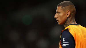Richarlison under en opvarmning for Tottenham Hotspur