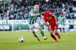 Ibrahim Adel i aktion mod Viborg FF.