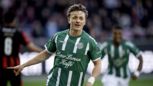 Asker Beck jubler over en scoring mod FCM