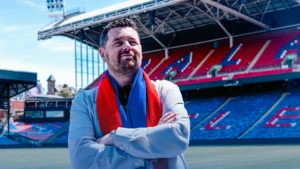 Pierre Sage præsenteres i Crystal Palace.