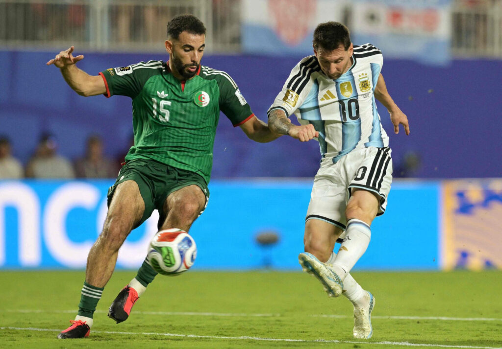 Lionel Messi scorer sit tredje mål i kampen mod Algeriet ved VM den 16. juni 2026
