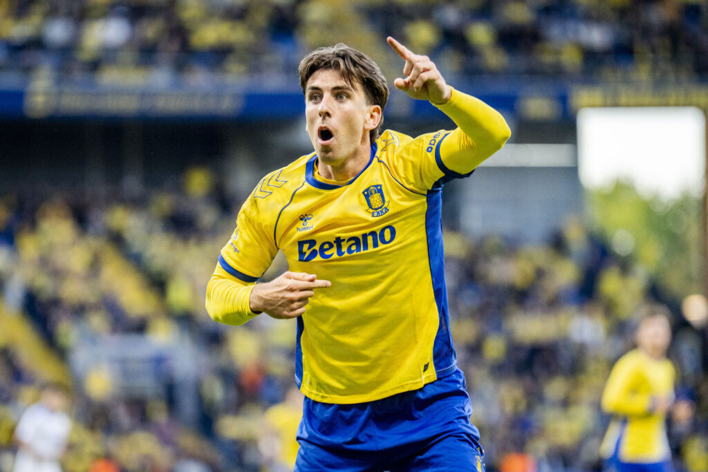 Luis Binks i aktion for Brøndby IF under Superliga playoff-kampen mod FC København den 21. maj 2026.