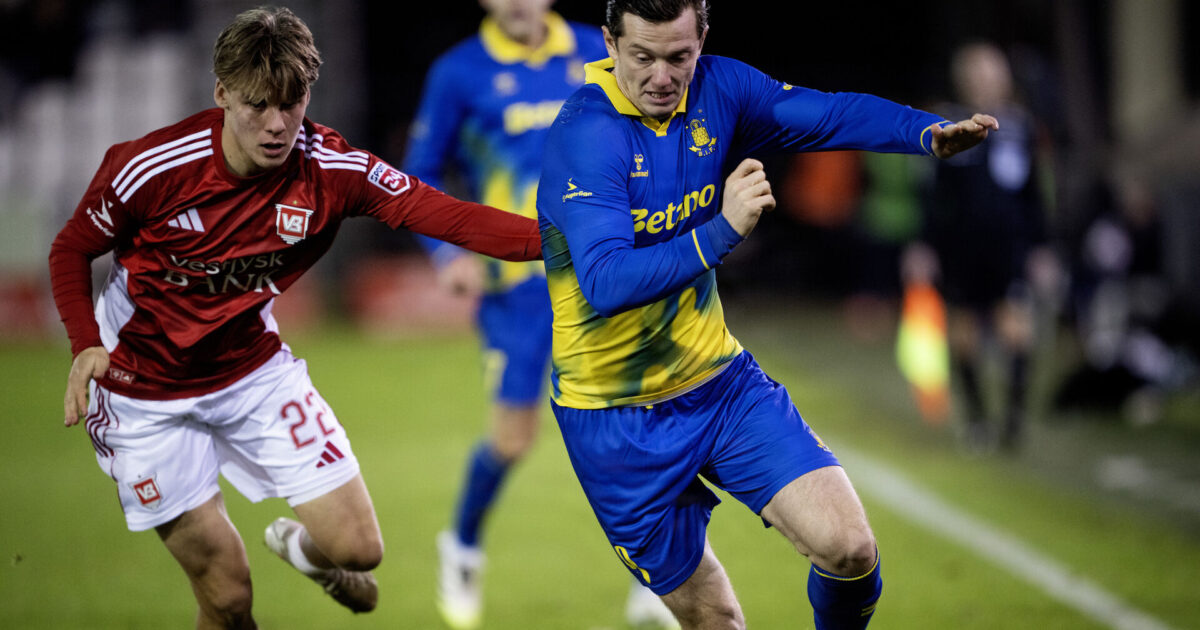 Røg bag Ambæk i køen i Brøndby: – Ikke et nemt efterår Foto: Bo Amstrup/Ritzau Scanpix