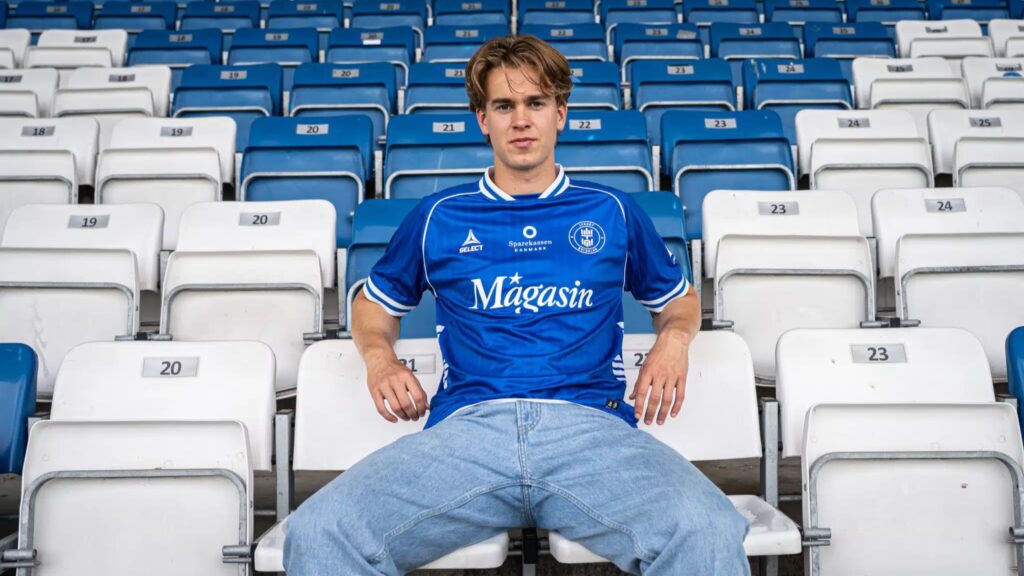 Daniel Kristjansson bliver præsenteret i Lyngby