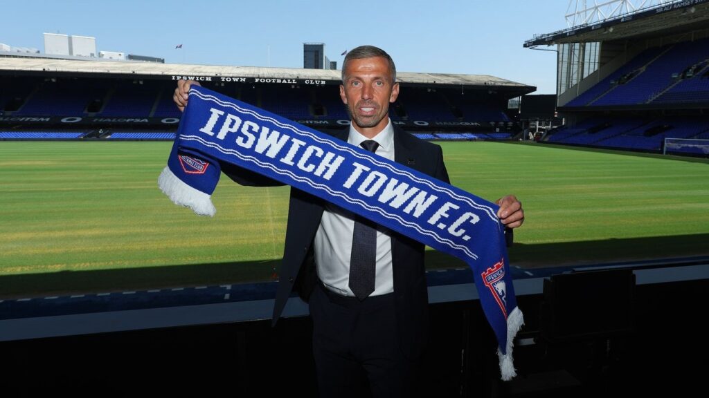 Gary O'Neil bliver præsenteret i Ipswich