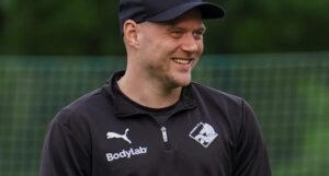 Michael Ravn på træningsbanen i Randers.