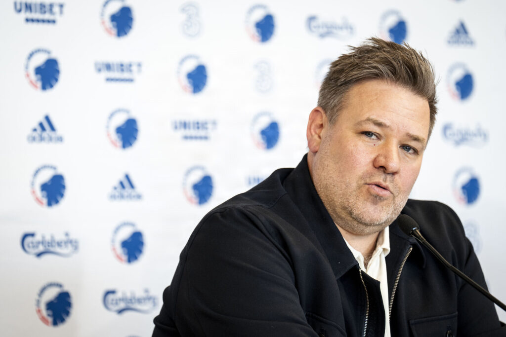 Jacob Lauesen på et pressemøde.