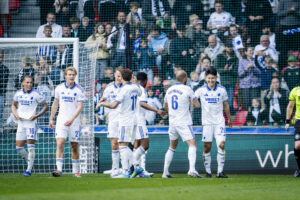 FCK's hold jubler.