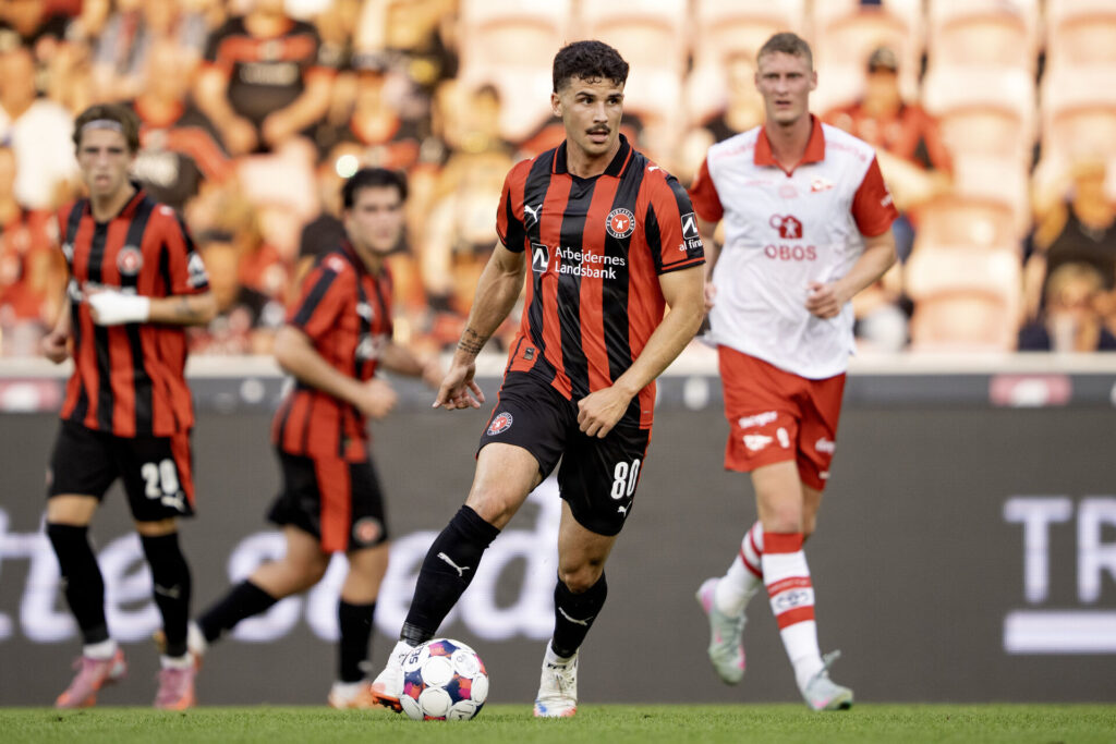 Dani Silva i kamp for FC Midtjylland.