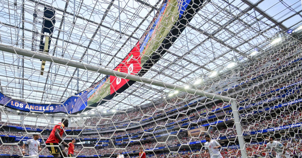 Ny belgisk fuser: Rødt kort og vidunderredning Foto: Frederic J. Brown/AFP/Ritzau Scanpix