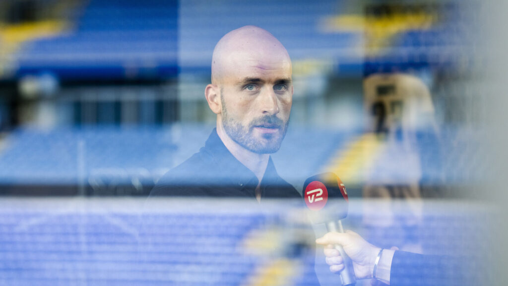 Julius Ohnesorge bliver interviewet