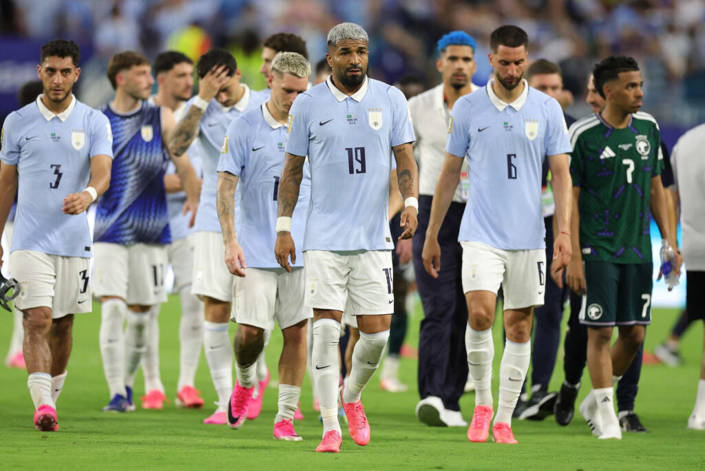 Uruguay på vej fra banen ved VM.