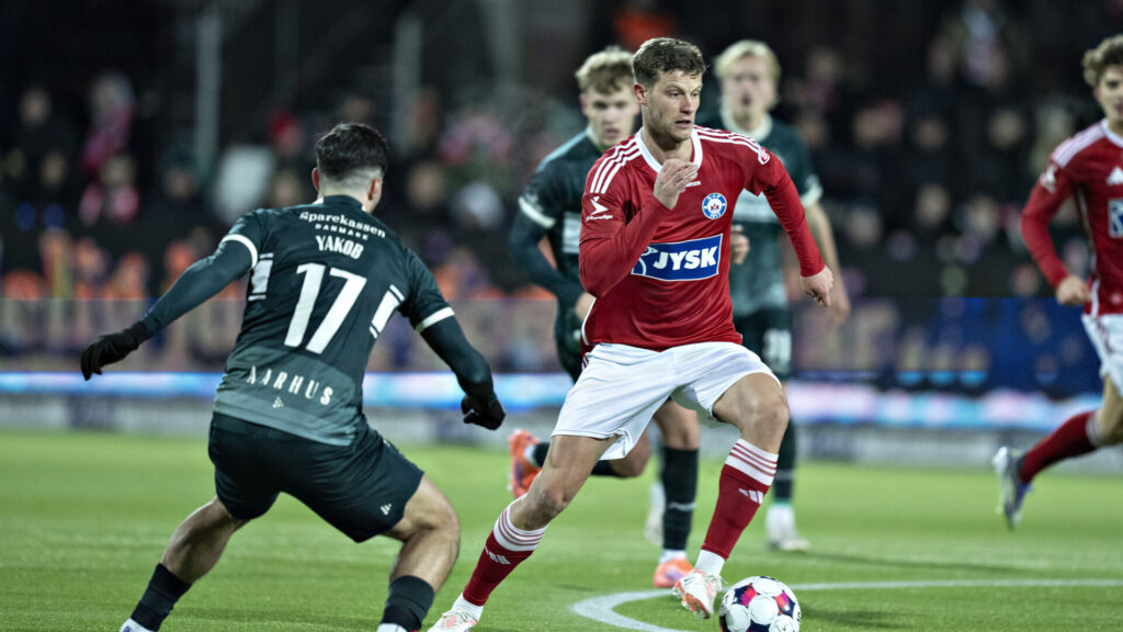 Pedro Ganchas dribler med bolden