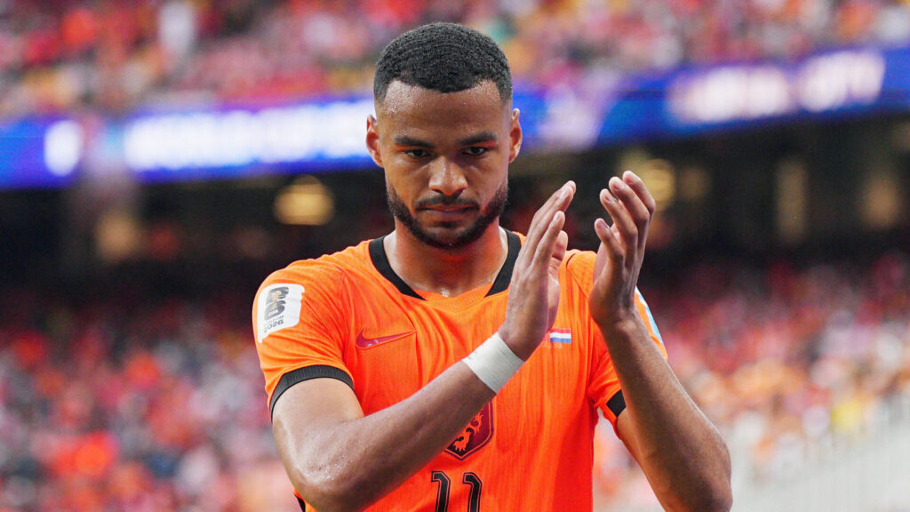 Cody Gakpo spiller for Holland til VM