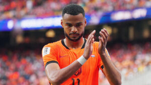 Cody Gakpo spiller for Holland til VM