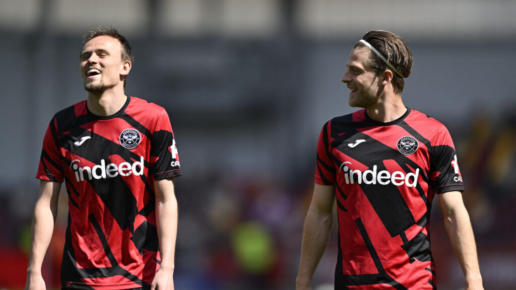 Mikkel Damsgaard og Mathias Jensen sammen i engelske Brentford.