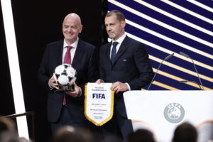 Gianni Infantino og Aleksander Ceferin.