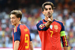 Ferran Torres fejrer et mål for Spanien.