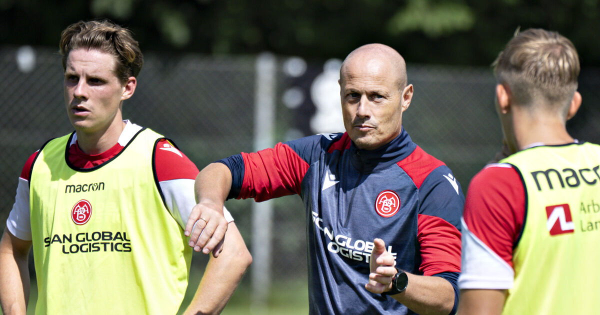AaB-træner vil have tilgange: Jeg er helt vildt utålmodig Foto: Henning Bagger/Ritzau Scanpix
