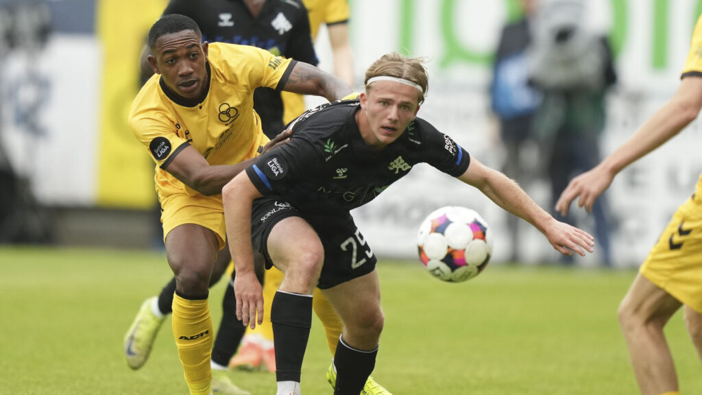 Christ Tapé i kamp for AC Horsens