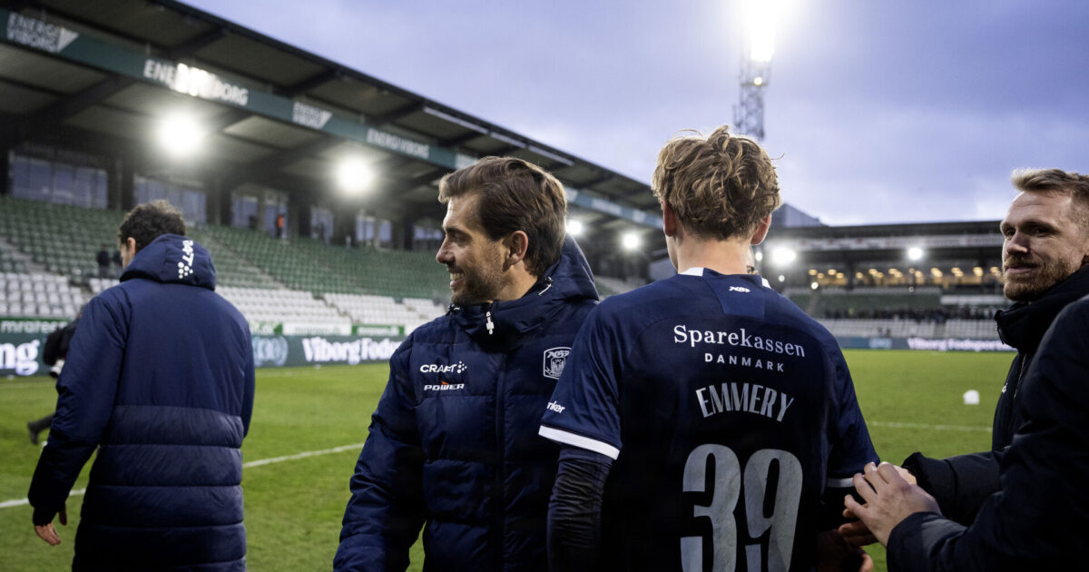 Poulsen hylder AGF-komets specielle udvikling: Som hold er vi glade Foto: Bo Amstrup/Ritzau Scanpix